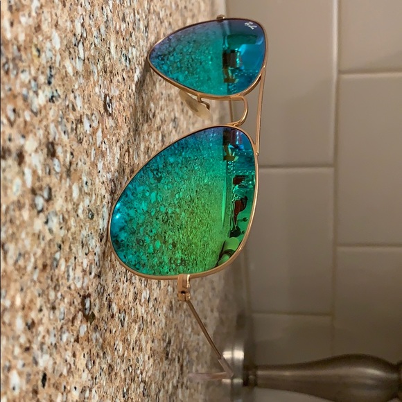 Aviator Classic Style Ray-Bans - Picture 3 of 4